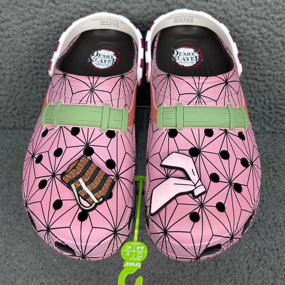 NEW Crocs Demon Slayer Nezuko Classic Clogs Pink Men's Sz 13 US (209320-206)
